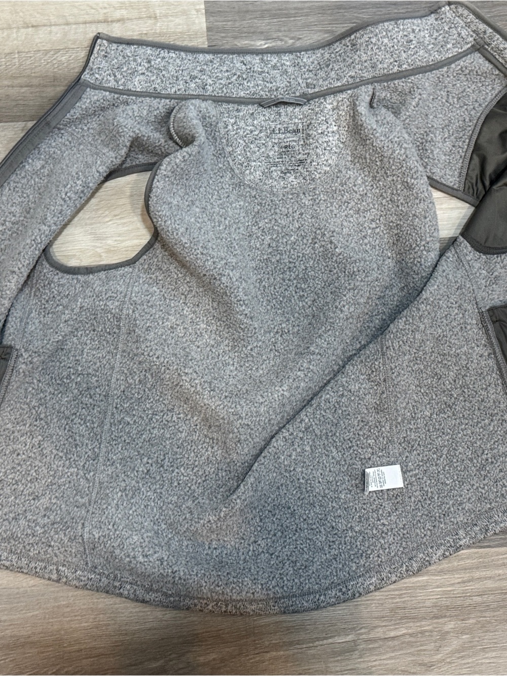 L.L. Bean Men's Heather Gray Full-Zip Fleece Vest - Picture 8 of 9